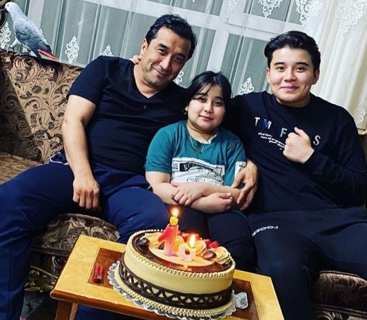 خداداد عزیزی 