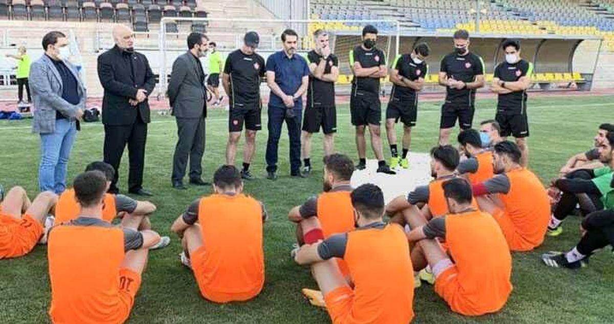 مدیرانی که در پرسپولیس پر درآمد بدهی روی بدهی بالا میآورند