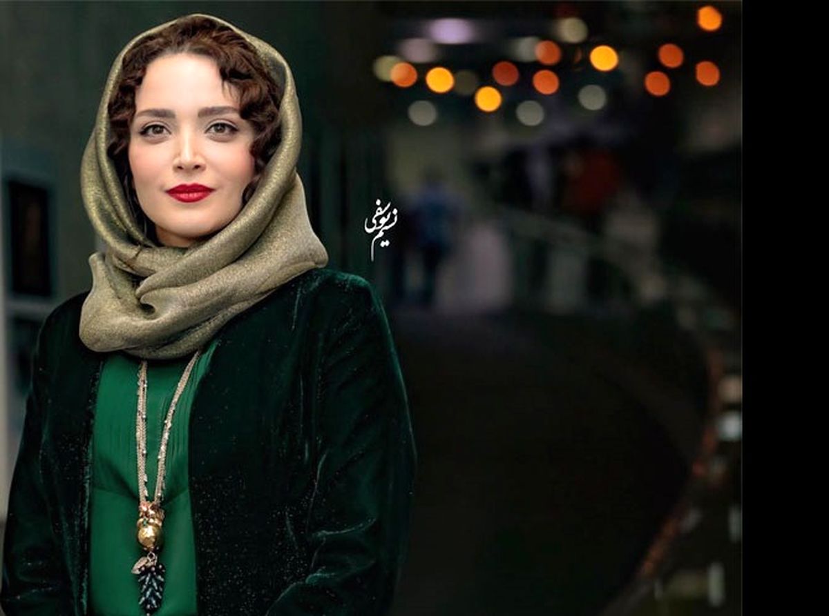 فیلم تاب بازی سرخوشانه بهنوش طباطبایی در باغ | استایل پاییزی بهنوش طباطبایی