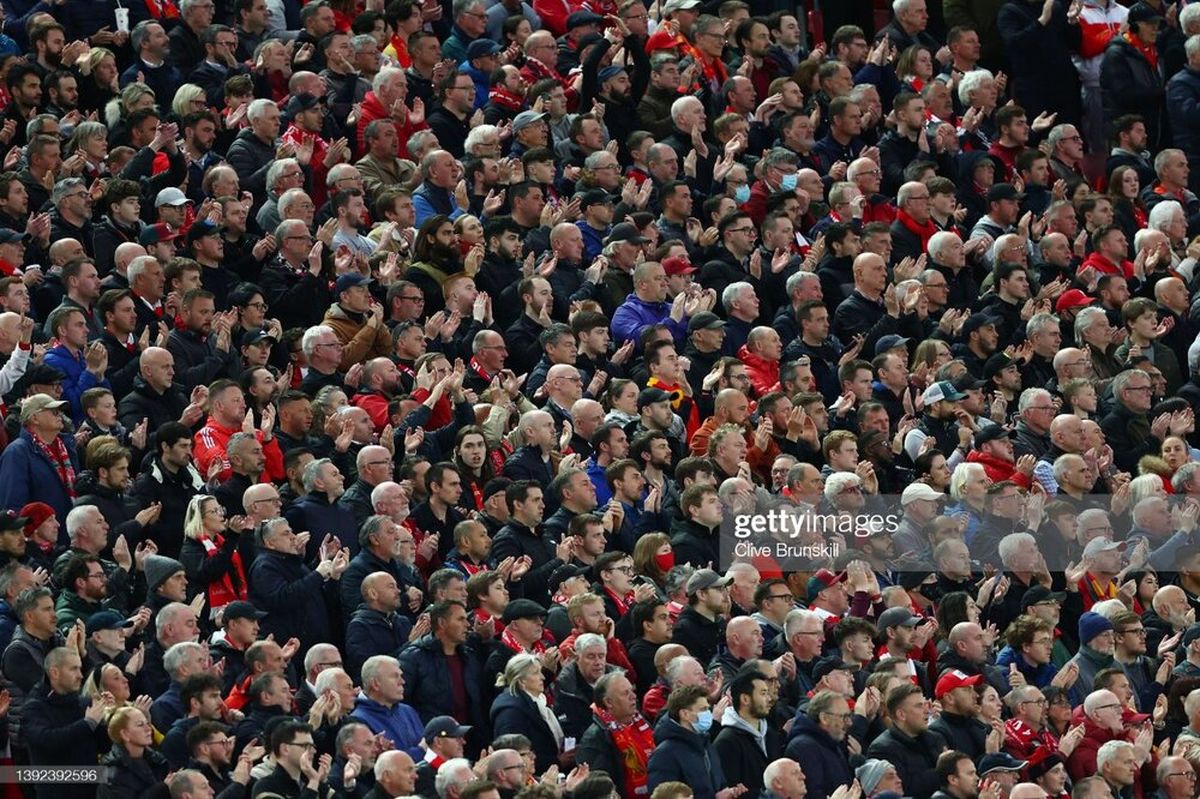 عکس|همدردی لیورپولیها با رونالدو