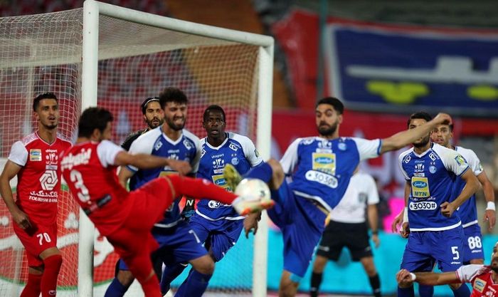 خطر حذف از لیگ برتر بیخ گوش پرسپولیس و استقلال