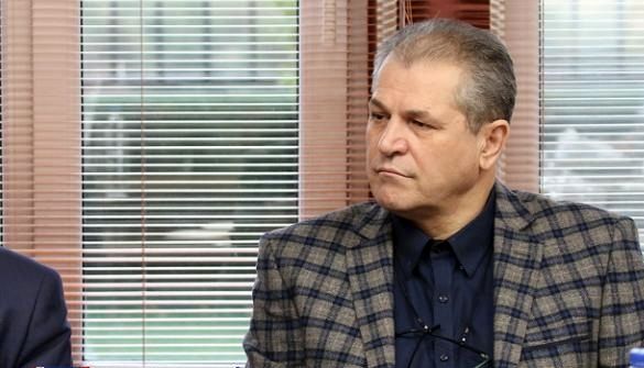 طعنه سنگین منزوی به پرسپولیسیها؛ باز هم جام بدون مسابقه؟