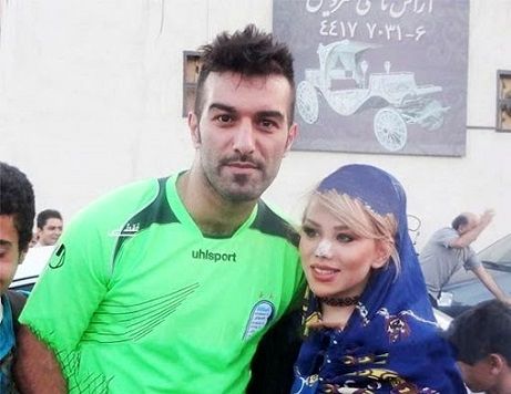 عکس لو رفته از بوسه عاشقانه حنیف عمران زاده و همسرش!+ عکس سالگرد