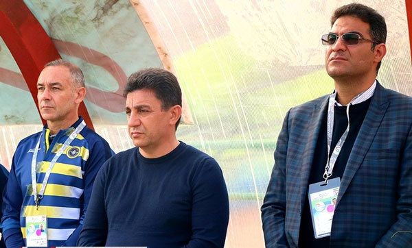 اعتراض شدید سپاهان: چرا باید بازی با پرسپولیس ۳ بر صفر شود؟