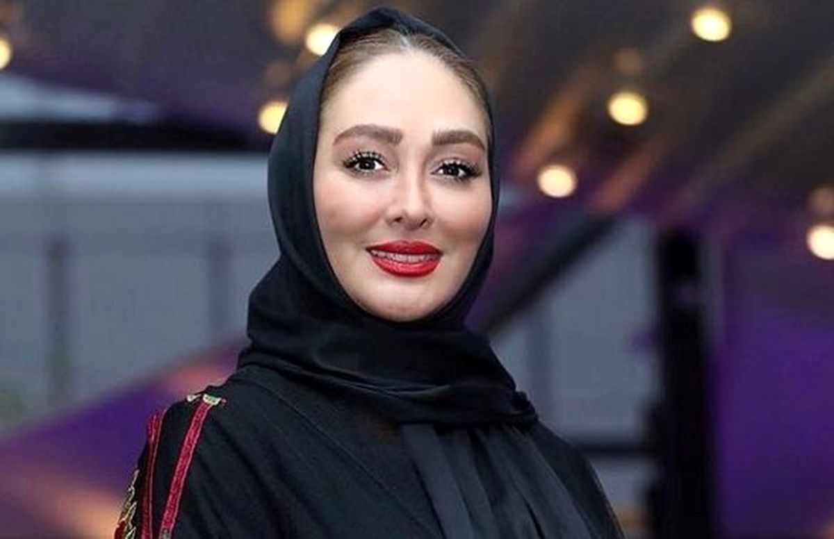 چهره بدون آرایش الهام حمیدی در یک رستوران سنتی