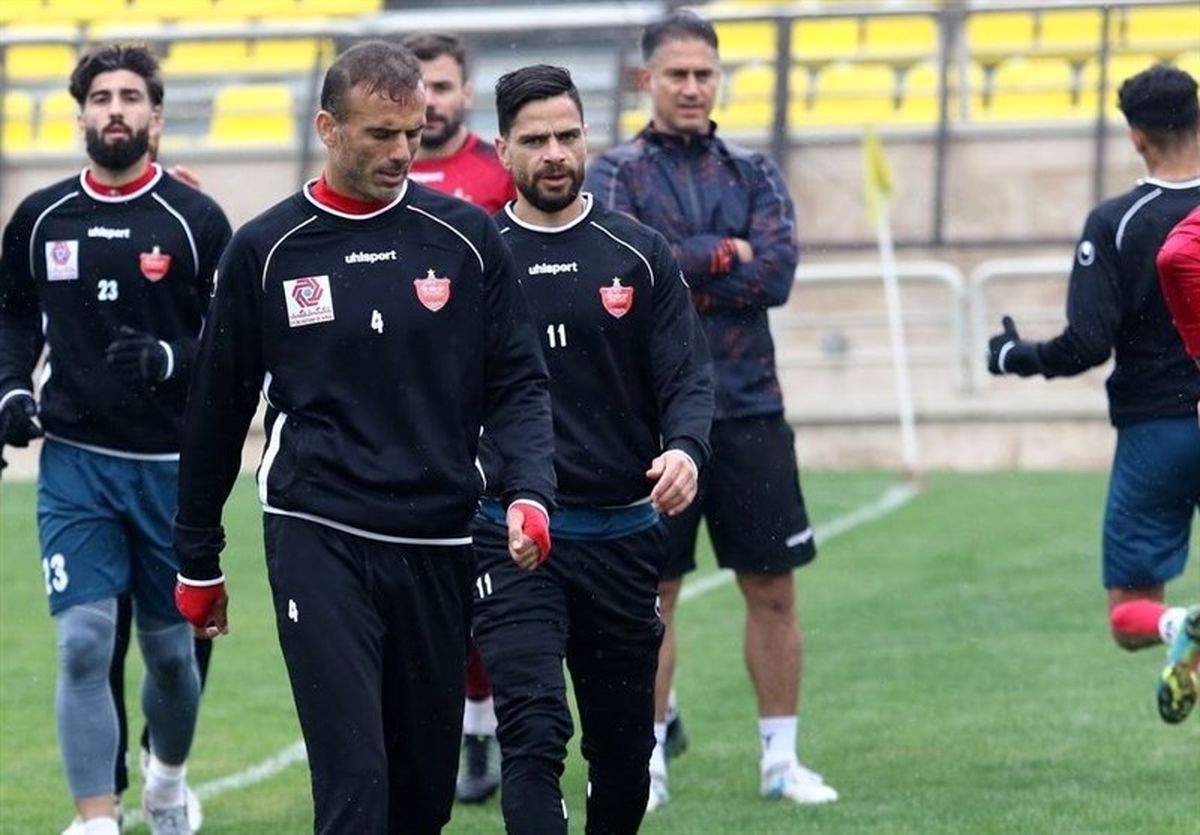 پایان مهلت نقل و انتقالاتی و دستان خالی پرسپولیس در جذب مدافع