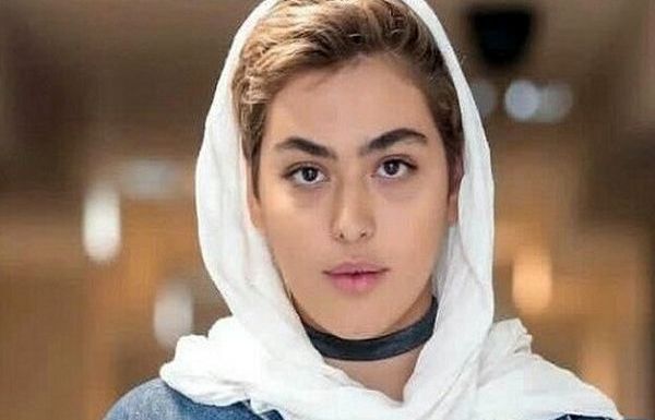 خوانندگی پر از شیطنت ریحانه پارسا +فیلم