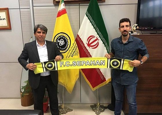 لیبرو تیم ملی به سپاهان پیوست