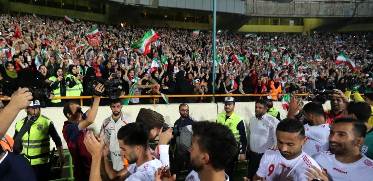 ایران-کامبوج و خاطره شیرین دستهجمعی+عکس