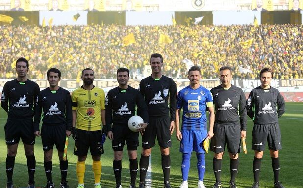 پوستر جنجالی استقلالیها مقابل سپاهان + عکس